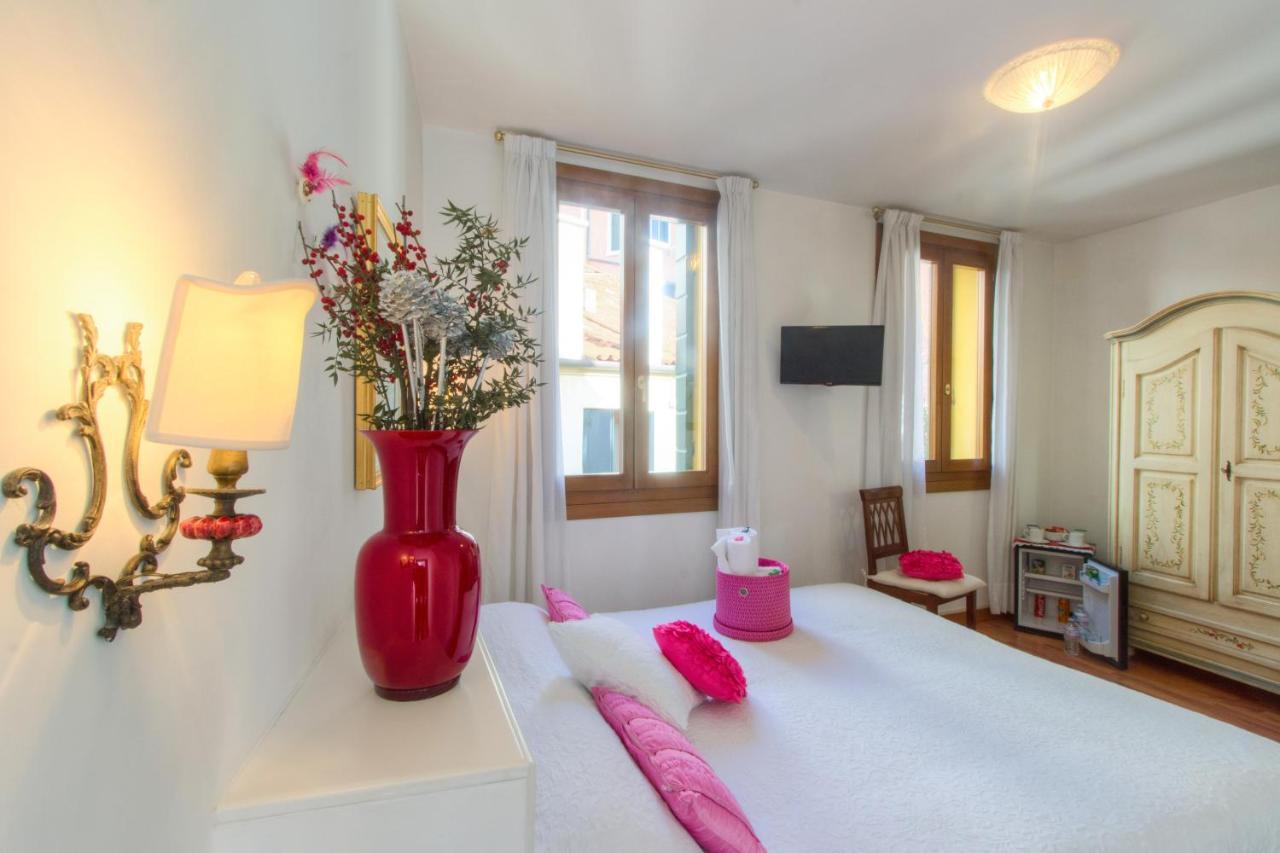 Residenza De L'Osmarin Suites Venice Exterior photo